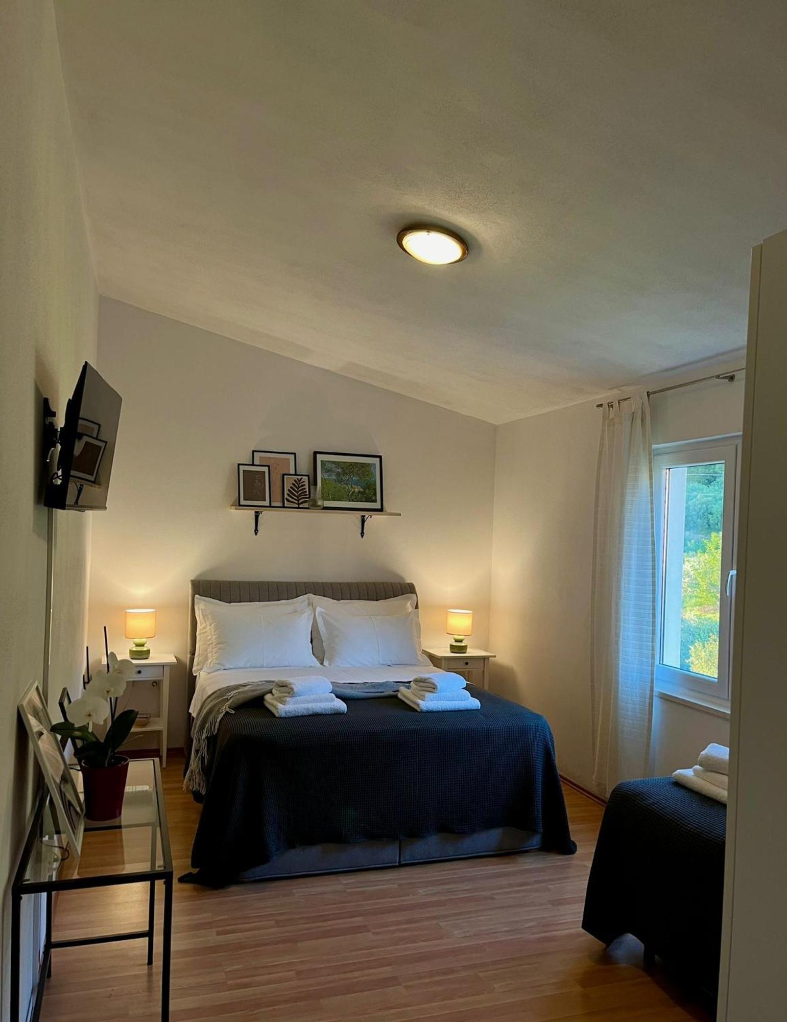Apartments Curnic Jesenice  Ngoại thất bức ảnh