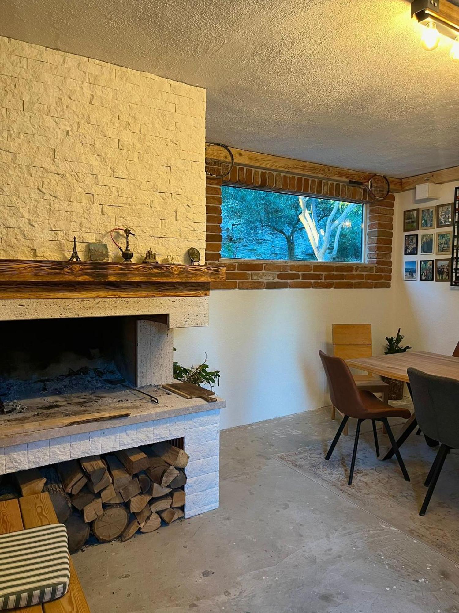 Apartments Curnic Jesenice  Ngoại thất bức ảnh